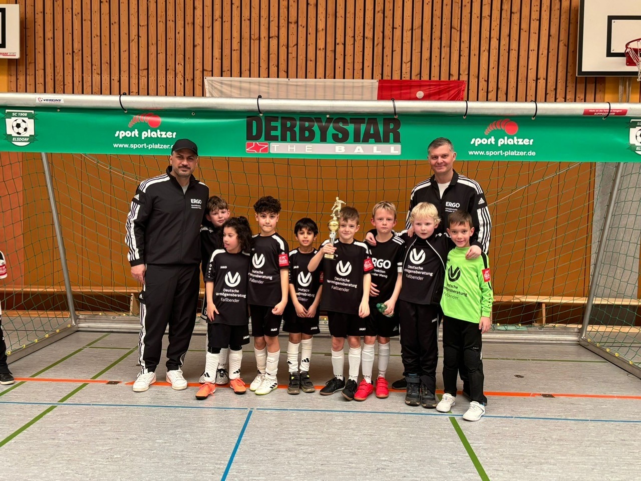 F2-Jugend: 3. Platz beim Nullacht Hallencup 2026