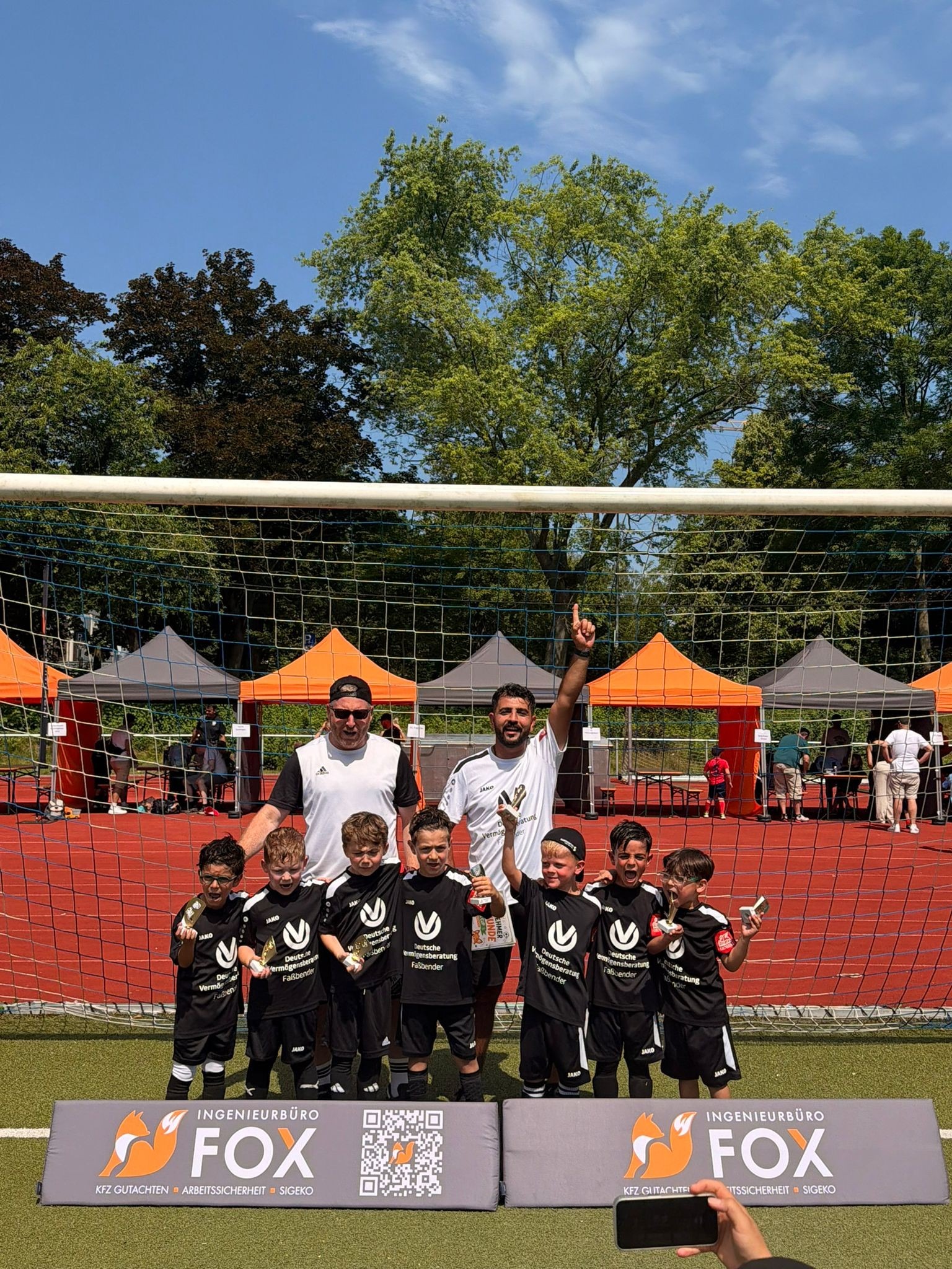 Bambinis: ⚽🦊 Fox-Cup 2026 in Jüchen – Starke Leistung unserer Bambinis! 🦊⚽